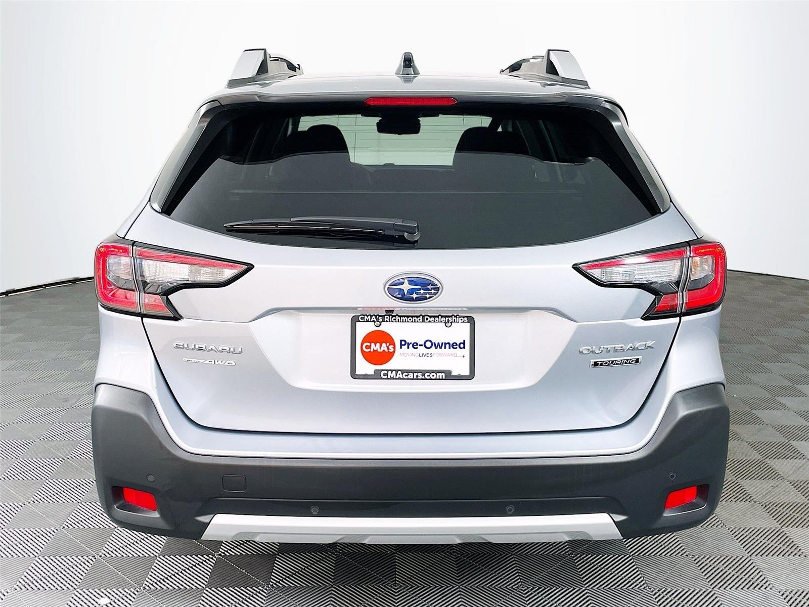 Used 2025 Subaru Outback Touring AWD/4WD image 9
