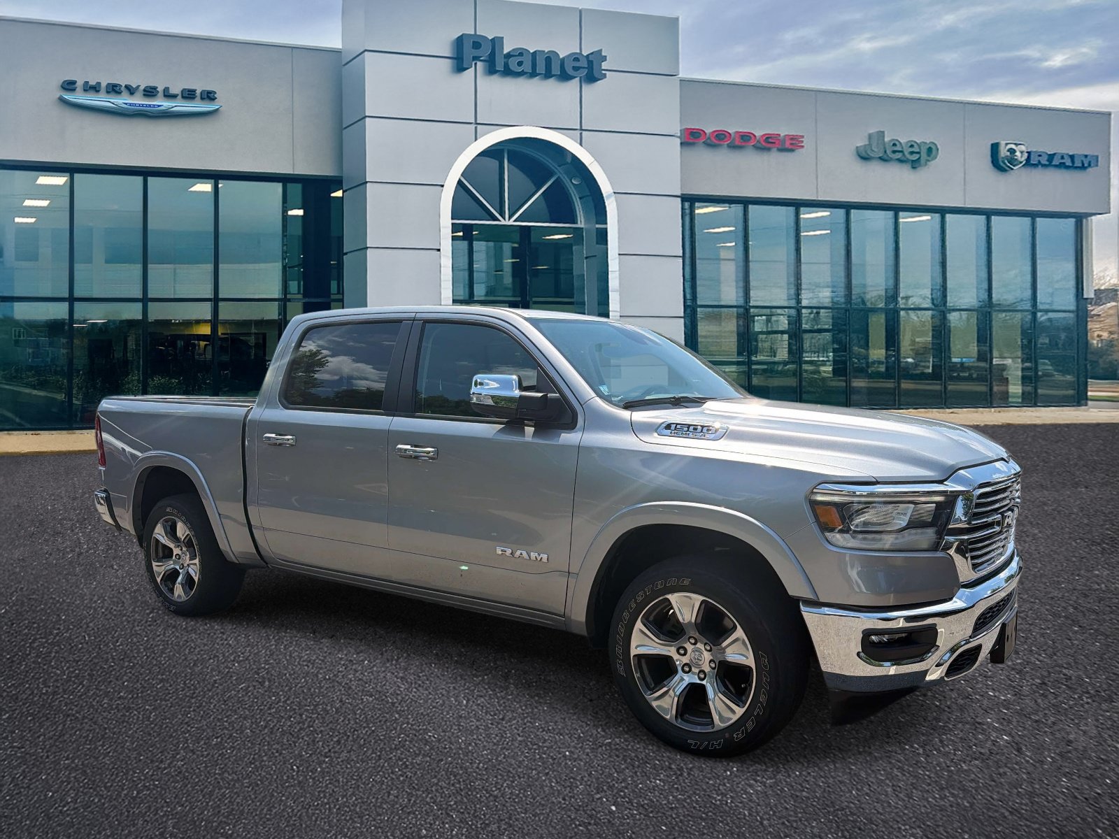 Used 2022 RAM 1500 Laramie w/ Trailer Tow Group AWD/4WD video 1