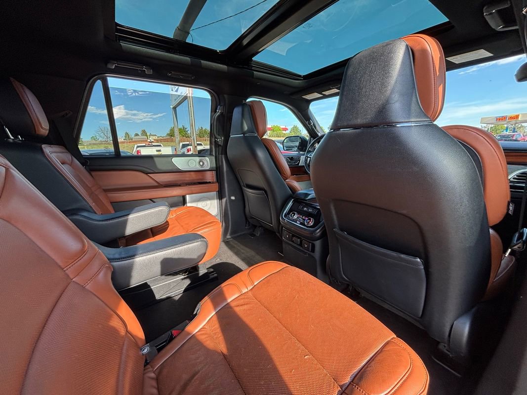 Used 2018 Lincoln Navigator Reserve w/ Technology Package AWD/4WD image 22