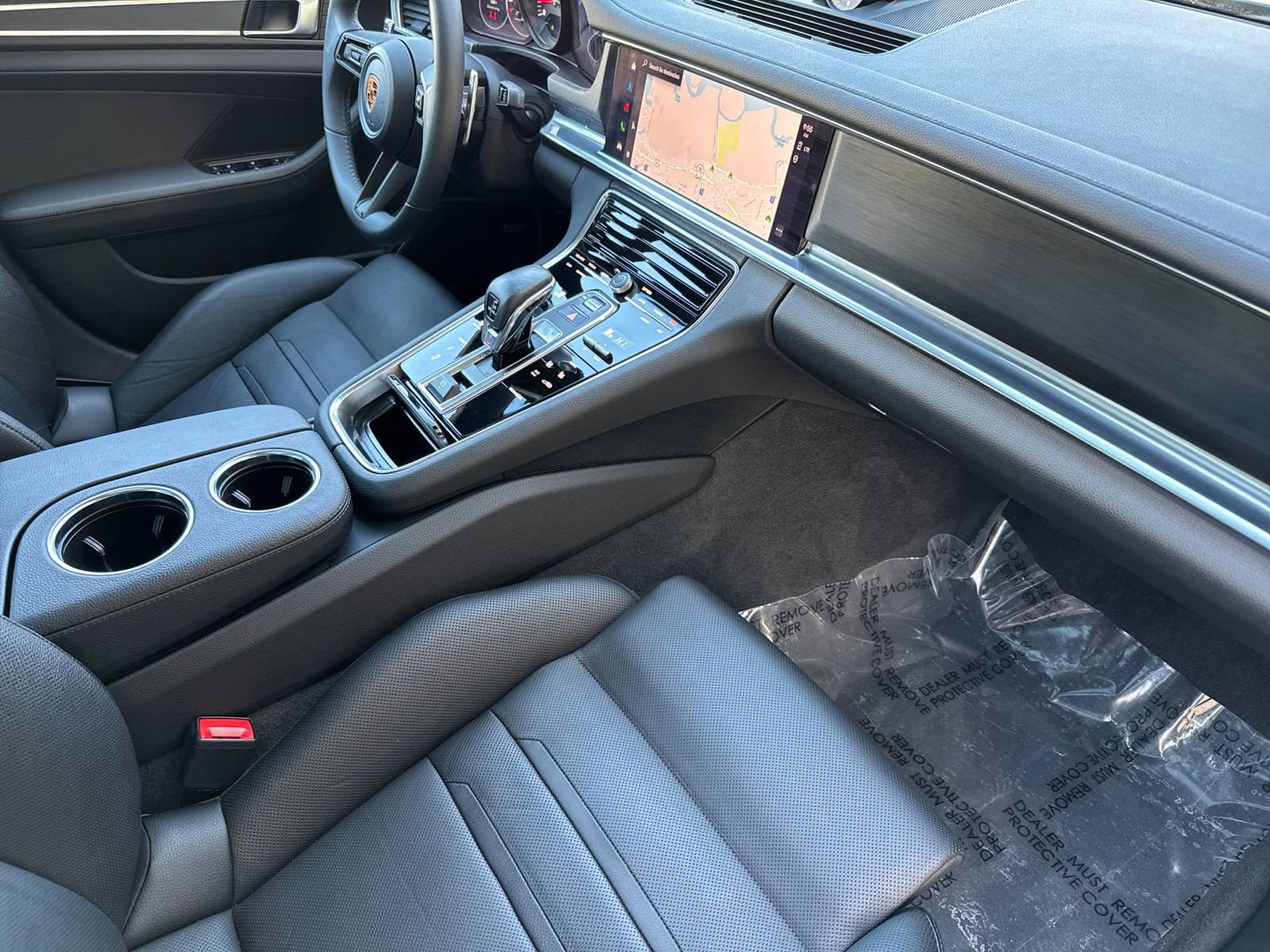 Certified 2022 Porsche Panamera 4 Platinum Edition image 17