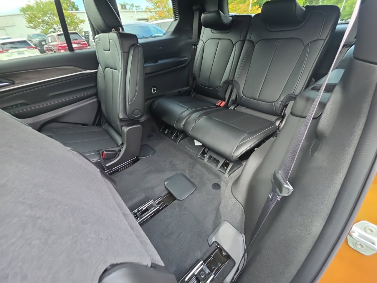 New 2027 Jeep Grand Cherokee L Limited AWD/4WD image 20