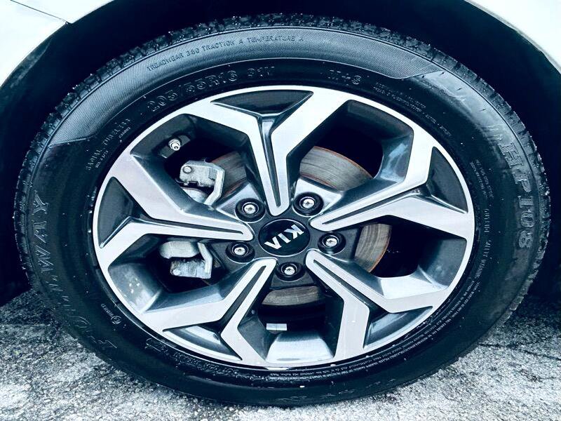 Used 2021 Kia Forte LXS image 21