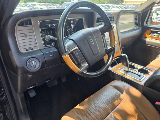 Used 2013 Lincoln Navigator L 2WD image 13