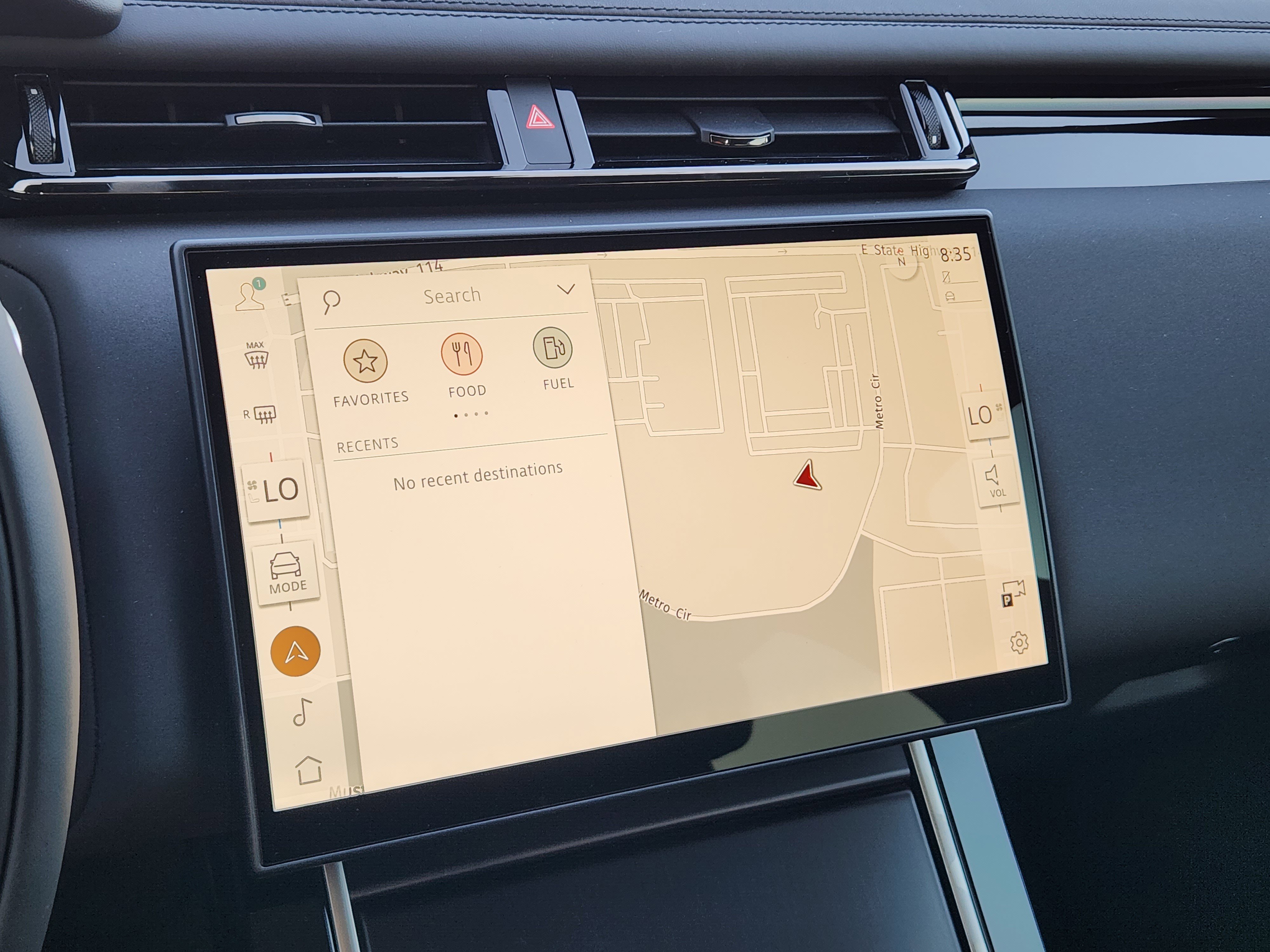 New 2026 Land Rover Range Rover Velar Dynamic SE image 17