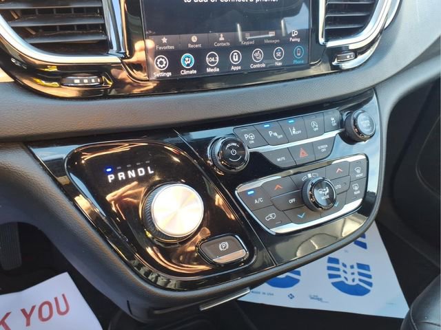 Used 2019 Chrysler Pacifica Touring-L Plus w/ Advanced Safetytec Group image 17