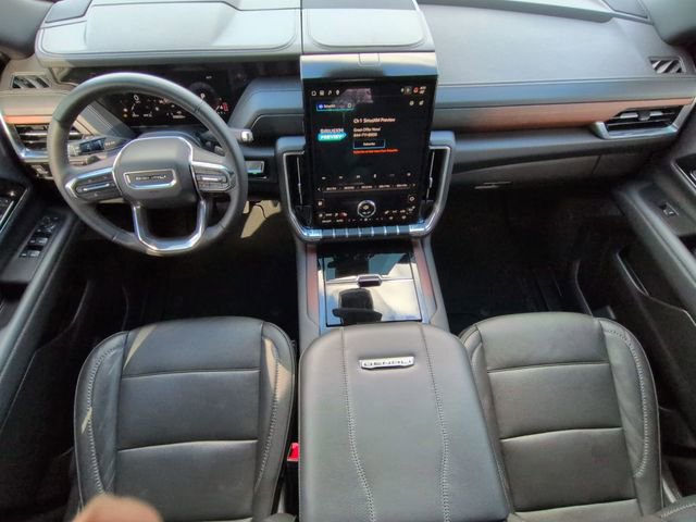 Used 2025 GMC Yukon Denali AWD/4WD image 26