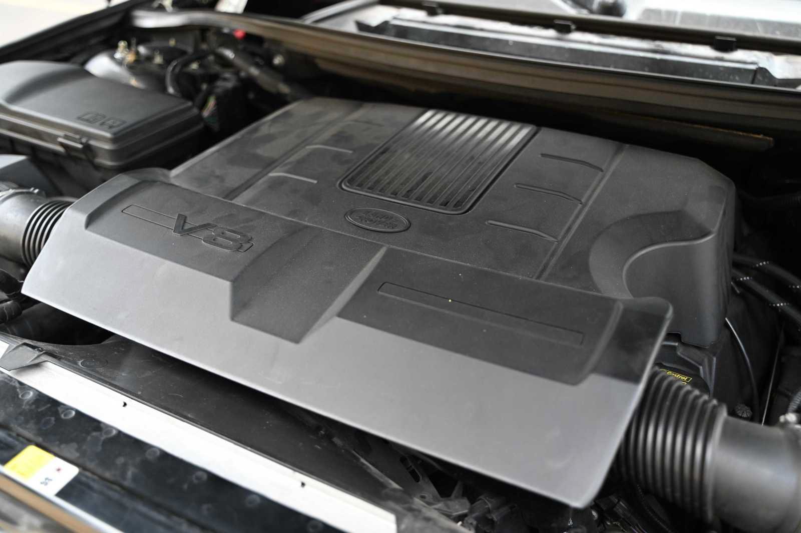 Used 2012 Land Rover Range Rover HSE AWD/4WD image 19