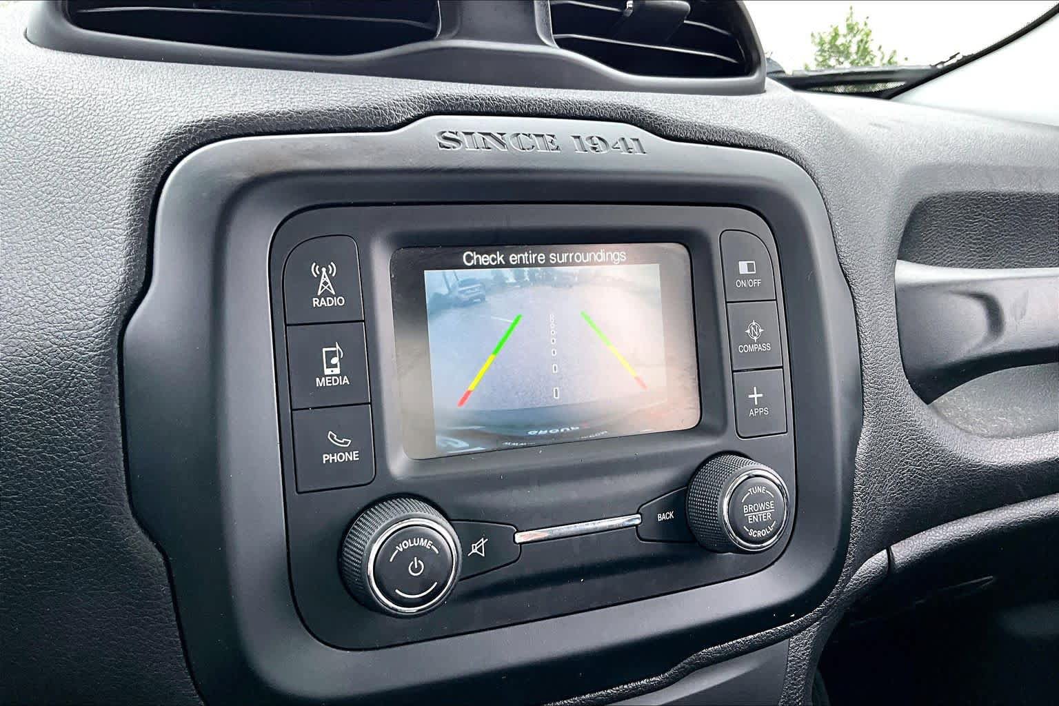 Used 2017 Jeep Renegade Sport w/ Power & Air Group FWD image 27