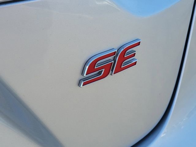 Used 2024 Toyota Corolla SE w/ SE Premium Package image 8