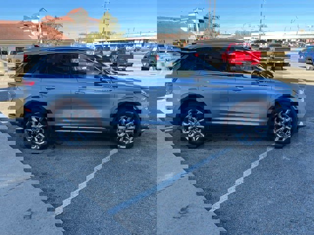 Used 2022 Lincoln Corsair FWD w/ Premium Package image 7