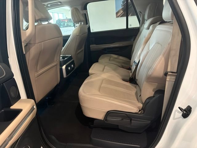 Used 2024 Ford Expedition Max Limited AWD/4WD image 16