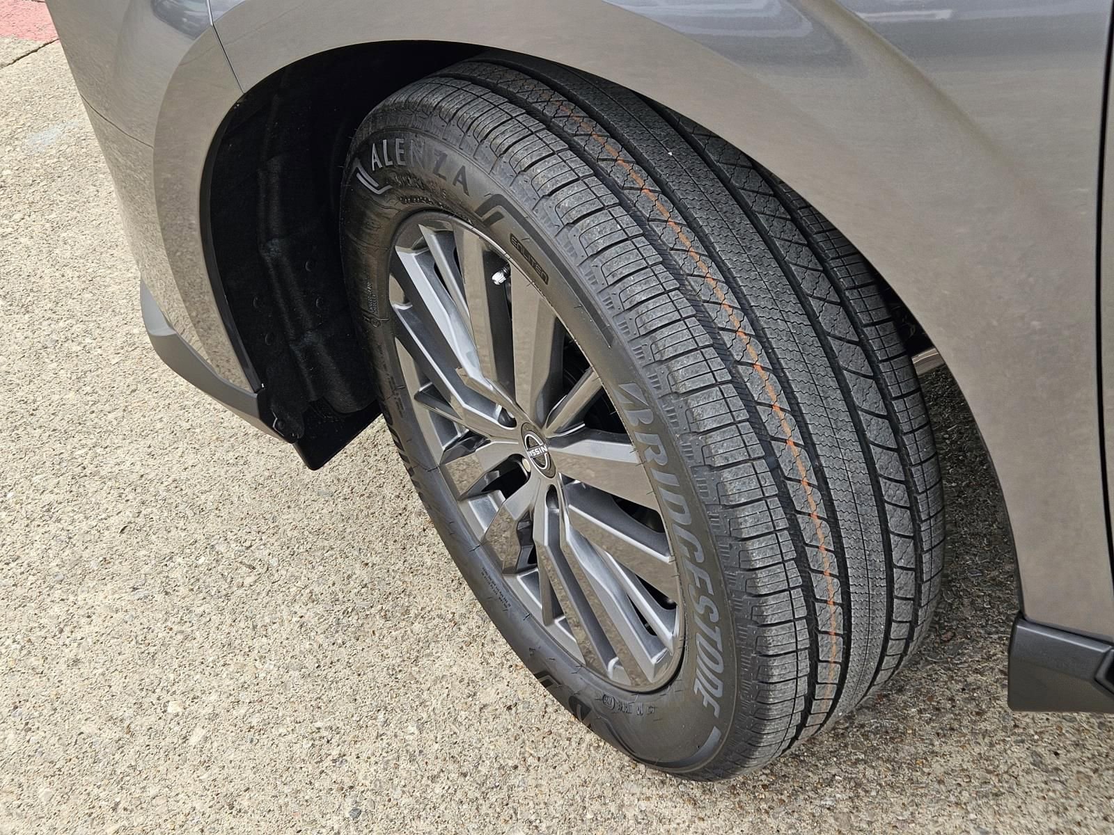 New 2026 Nissan Murano SL image 10