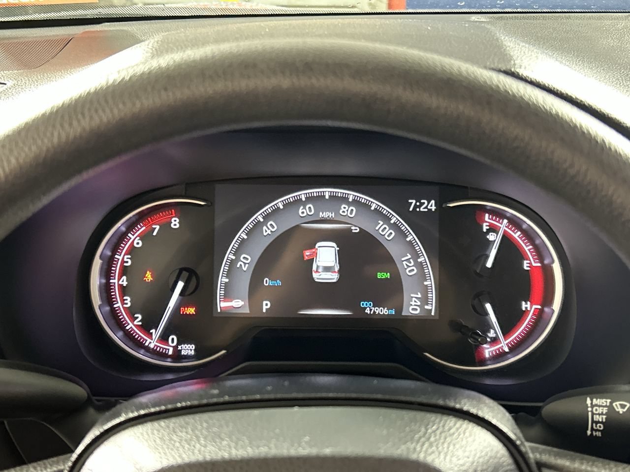 Used 2025 Toyota RAV4 XLE FWD image 15