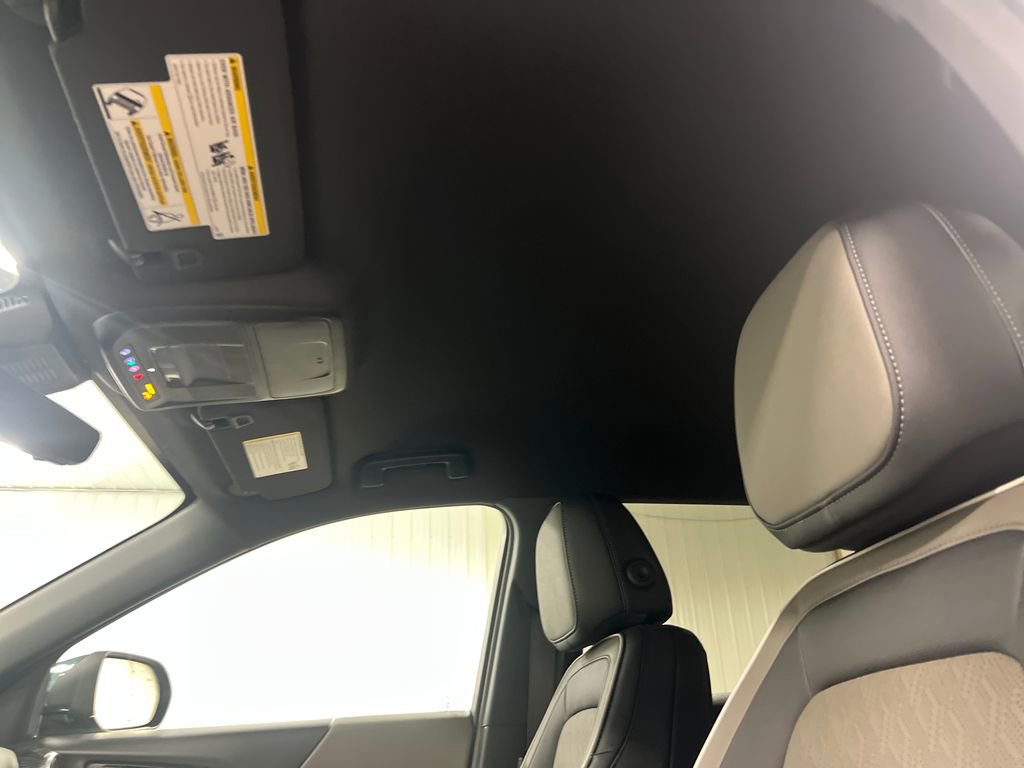 New 2026 Chevrolet Equinox LT w/ Convenience Package II AWD/4WD image 27