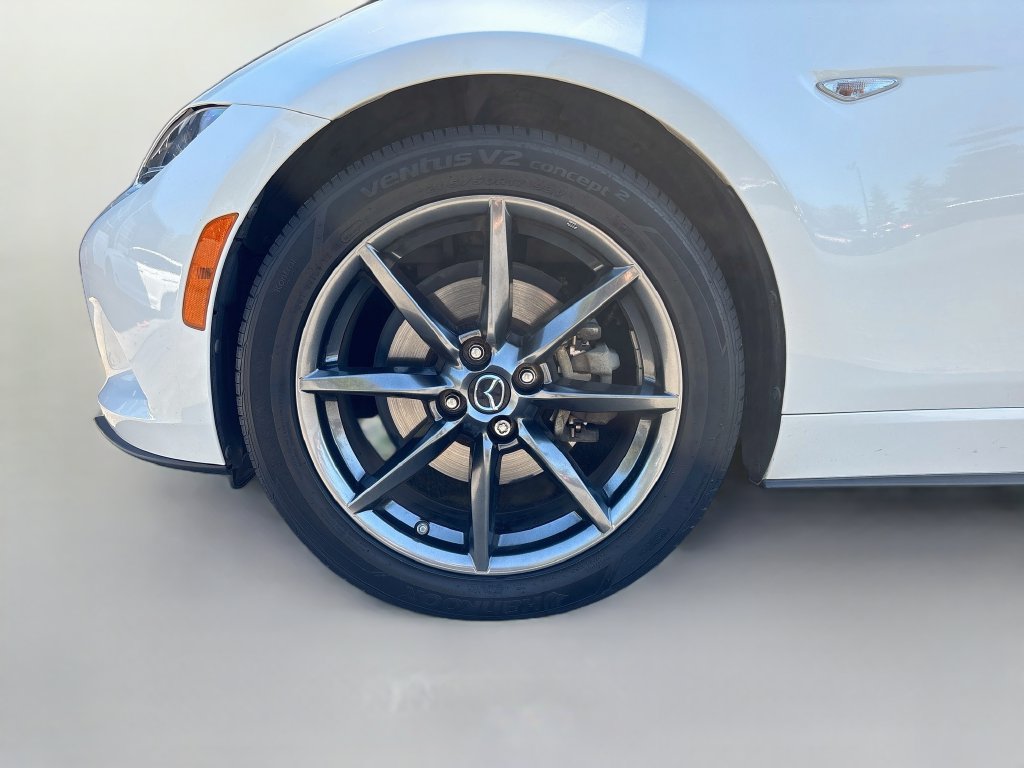 Used 2019 MAZDA MX-5 Miata RF Grand Touring RWD image 26