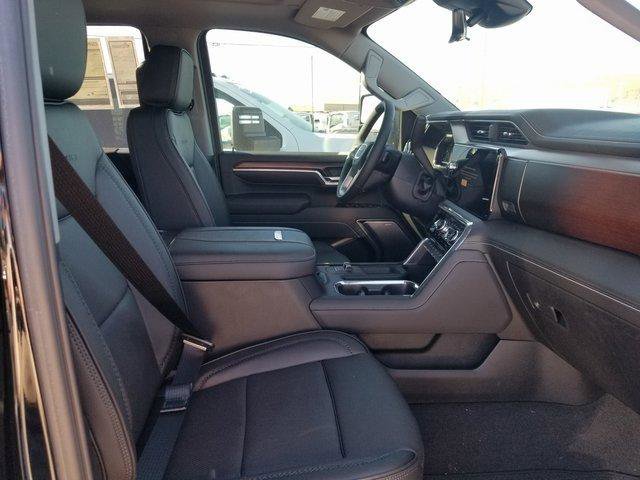 New 2025 GMC Sierra 2500 Denali w/ Denali Reserve Package image 13