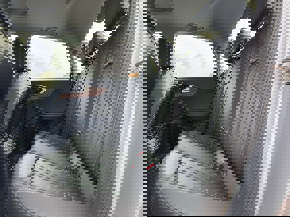 Used 2023 Audi A4 2.0T Premium w/ Convenience Package image 18