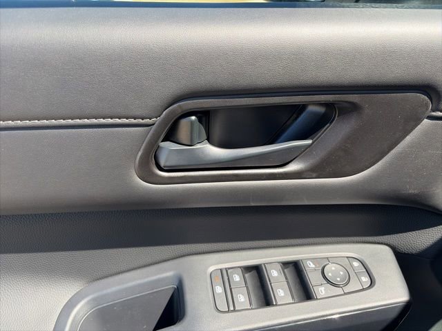 New 2026 Nissan Pathfinder SV image 11