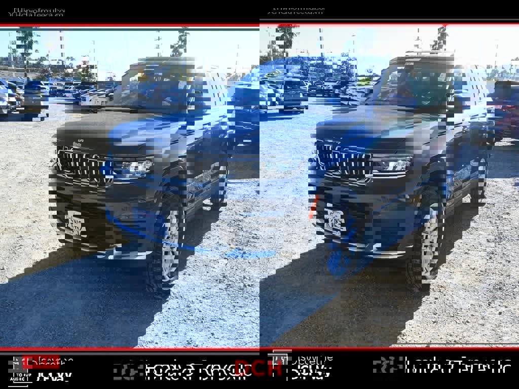 Used 2024 Jeep Grand Cherokee L Laredo