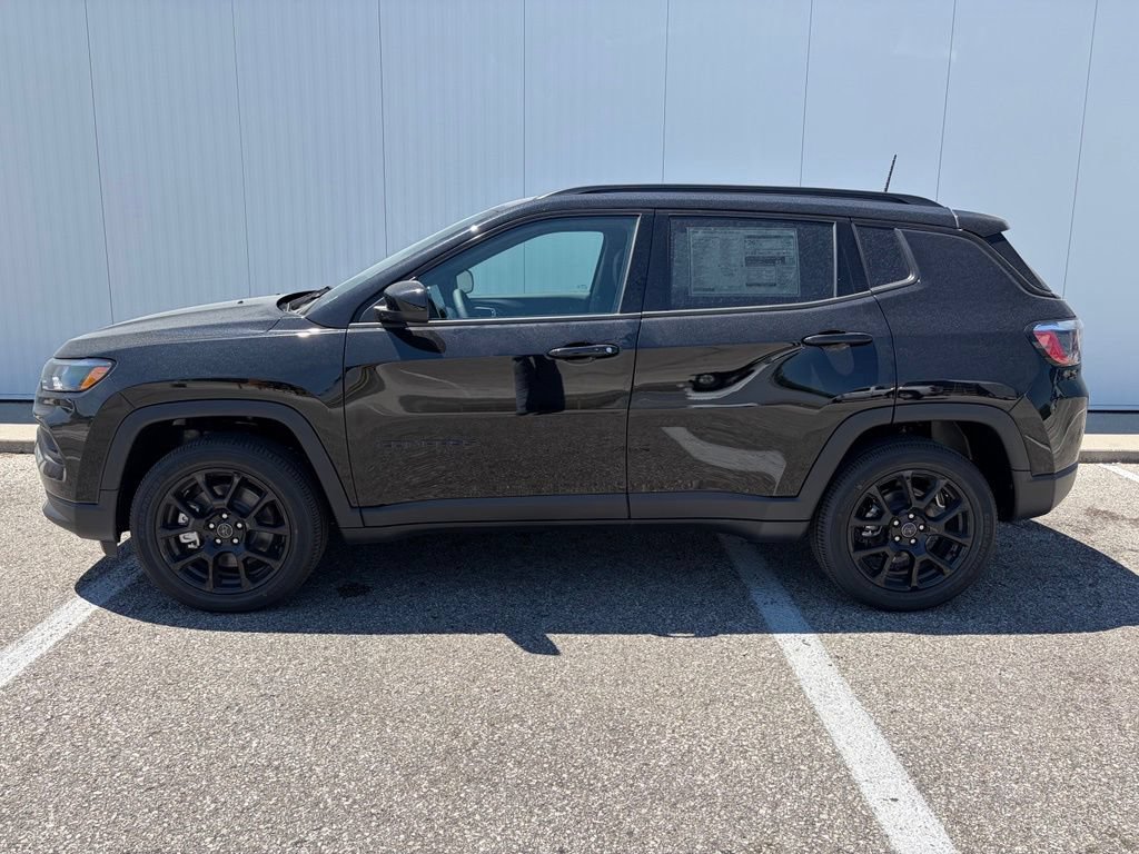 New 2026 Jeep Compass Latitude AWD/4WD image 3