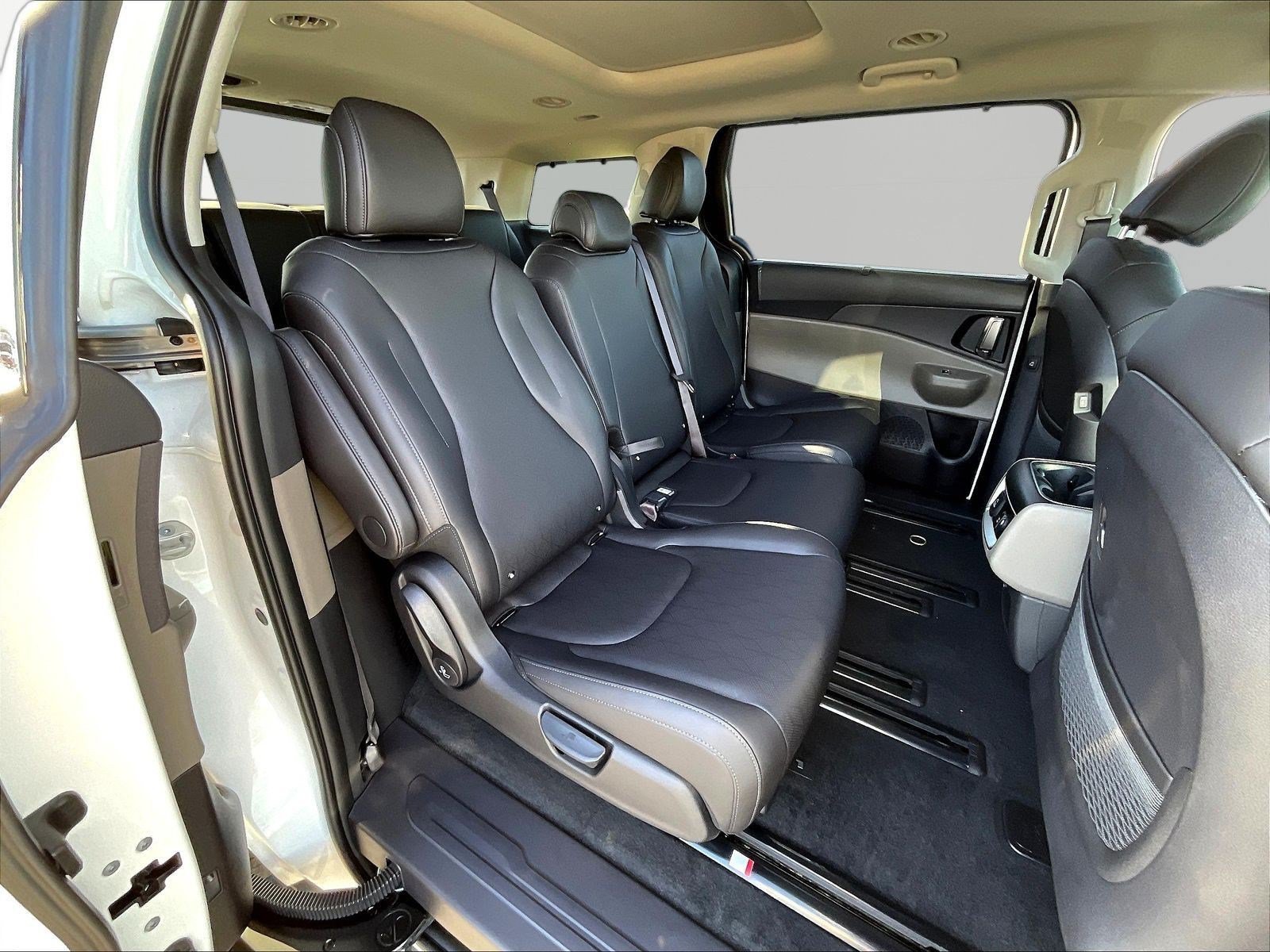 New 2027 Kia Carnival SX FWD image 20