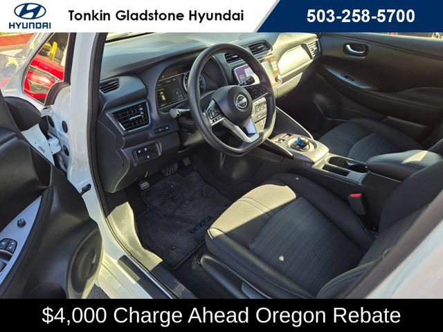 Used 2025 Nissan Leaf S FWD image 19