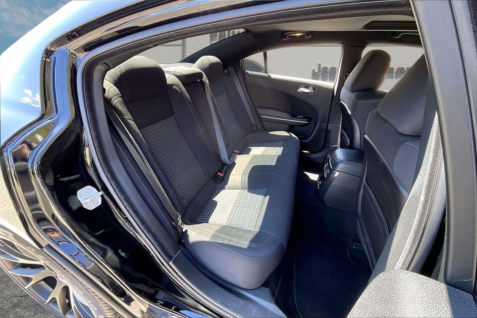 Used 2019 Dodge Charger Scat Pack w/ Dynamics Package RWD image 24