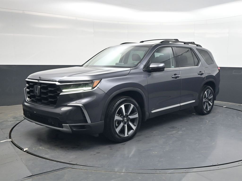 Used 2023 Honda Pilot Touring image 8