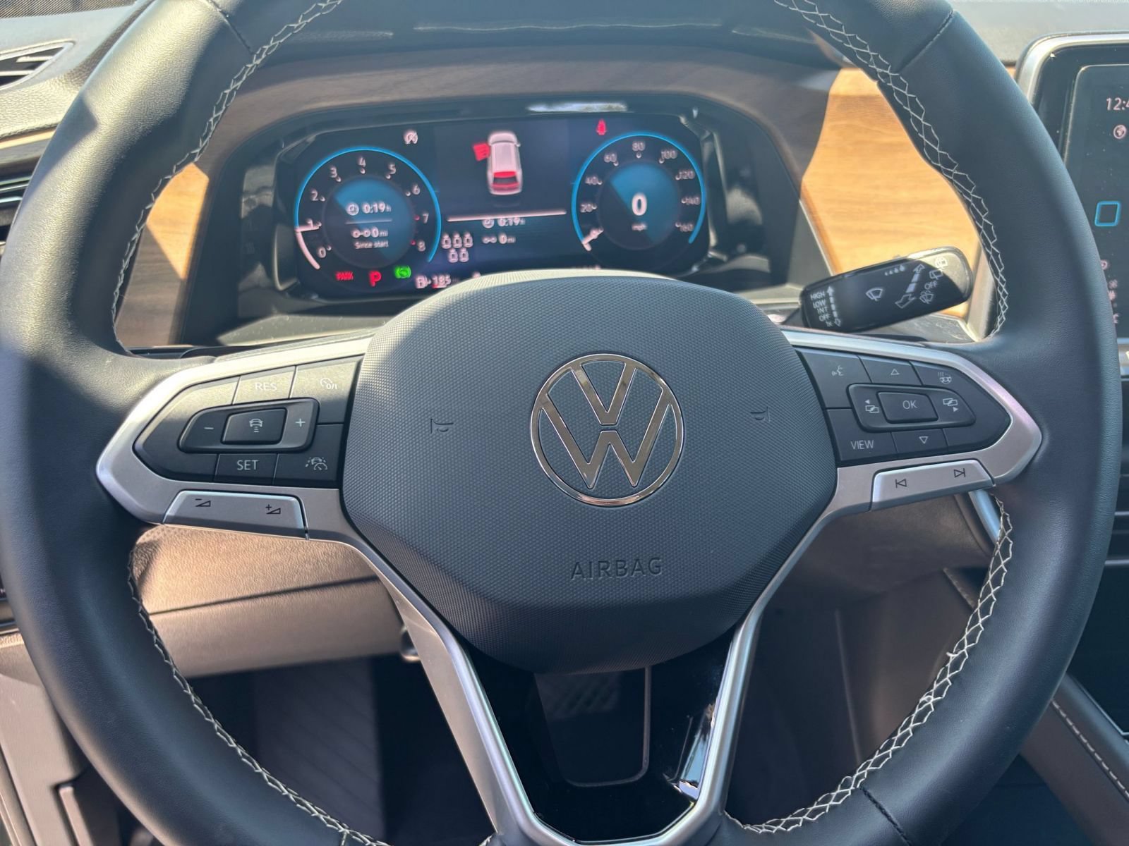 Used 2026 Volkswagen Atlas SE AWD/4WD image 30