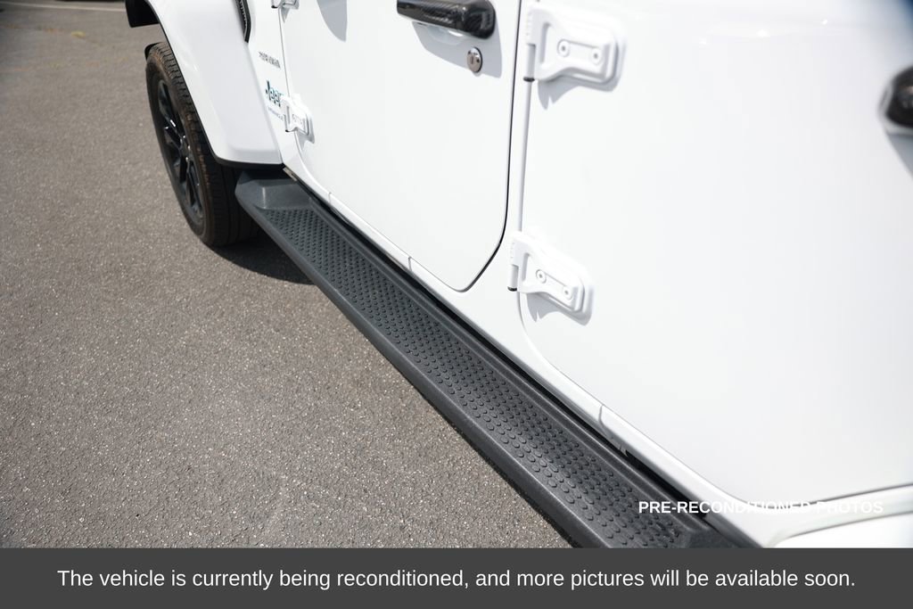 Used 2023 Jeep Wrangler Unlimited Sahara w/ Cold Weather Group image 15