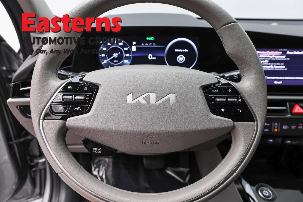 Used 2023 Kia Niro Wind FWD image 11