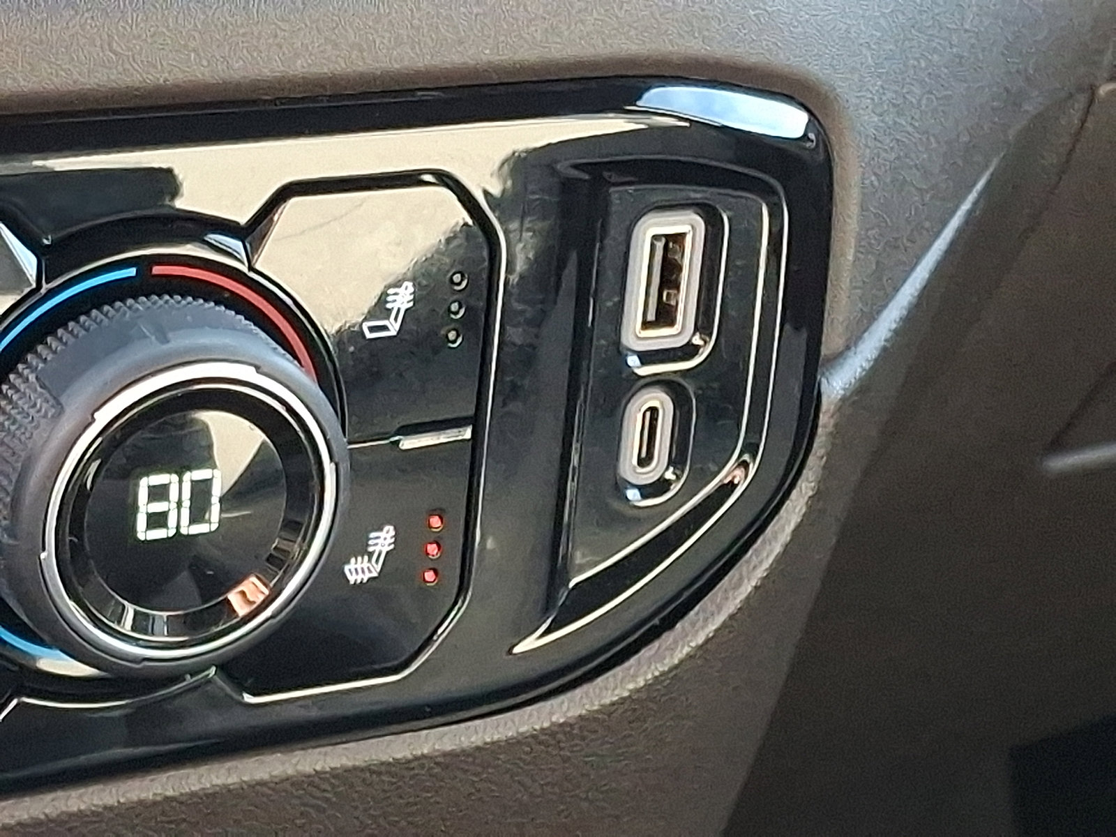 Certified 2025 Chevrolet Silverado 1500 LT image 26