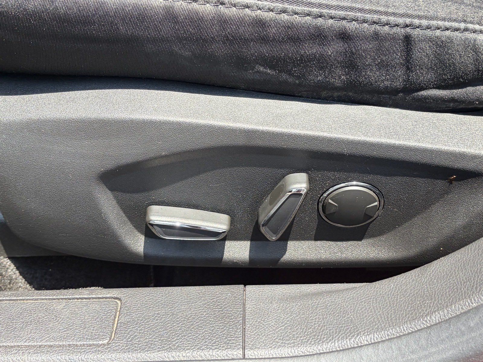 Used 2016 Ford Fusion SE AWD/4WD image 12
