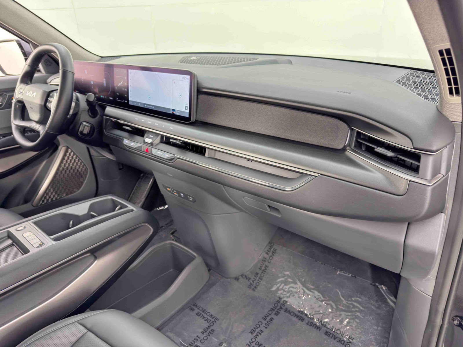 Used 2024 Kia EV9 Wind image 14