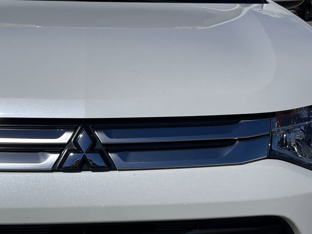 Used 2015 Mitsubishi Outlander GT image 10