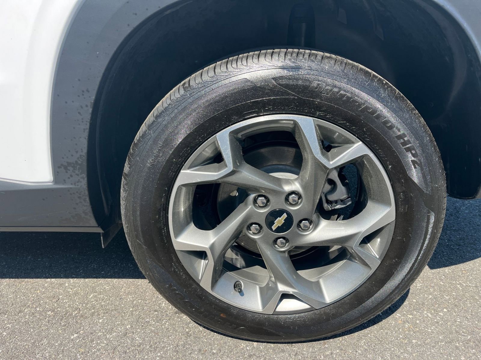 Used 2025 Chevrolet Trax LT FWD image 30