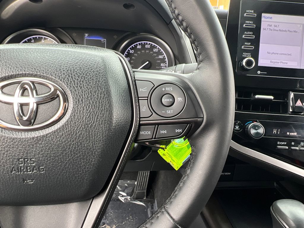 Used 2024 Toyota Camry SE image 28