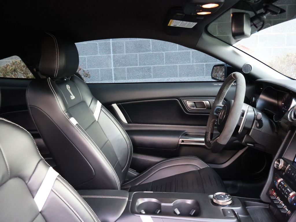 Used 2022 Ford Mustang Shelby GT500 w/ Technology Package image 10