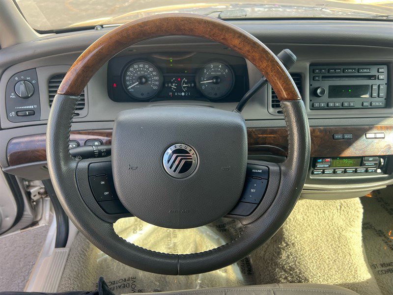 Used 2007 Mercury Grand Marquis LS image 26