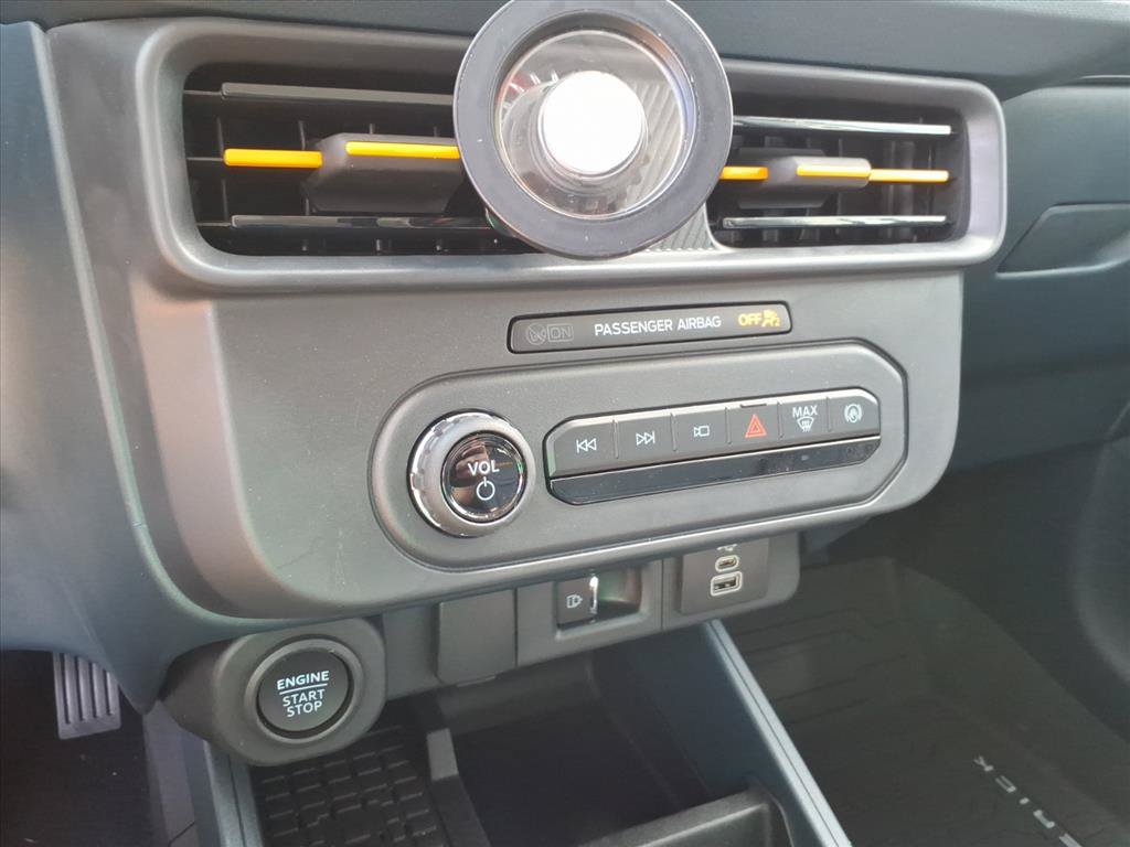 Used 2025 Ford Maverick Tremor AWD/4WD image 15