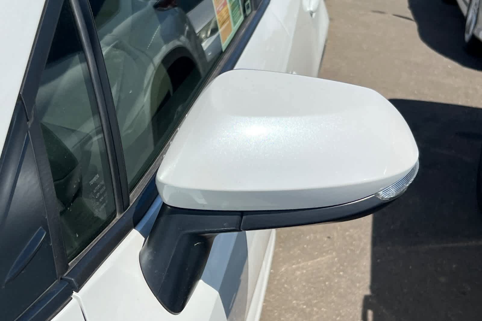 Used 2025 Toyota Corolla SE FWD image 9