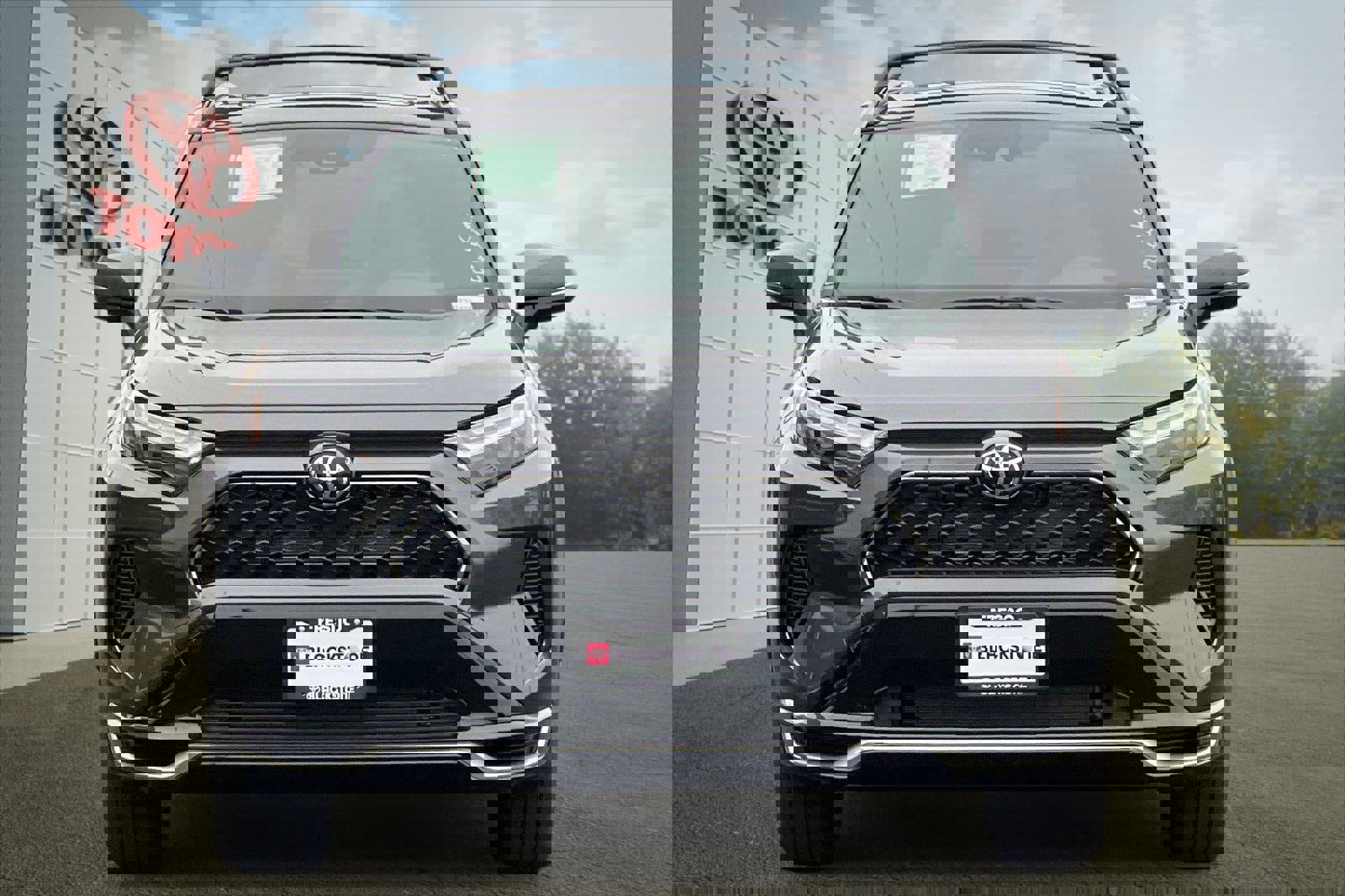 Certified 2025 Toyota RAV4 SE image 8