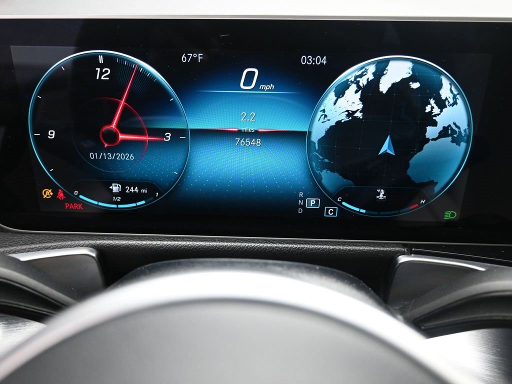 Used 2021 Mercedes-Benz GLB 250 w/ Premium Package image 10