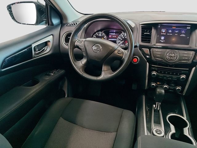 Used 2017 Nissan Pathfinder SV image 19
