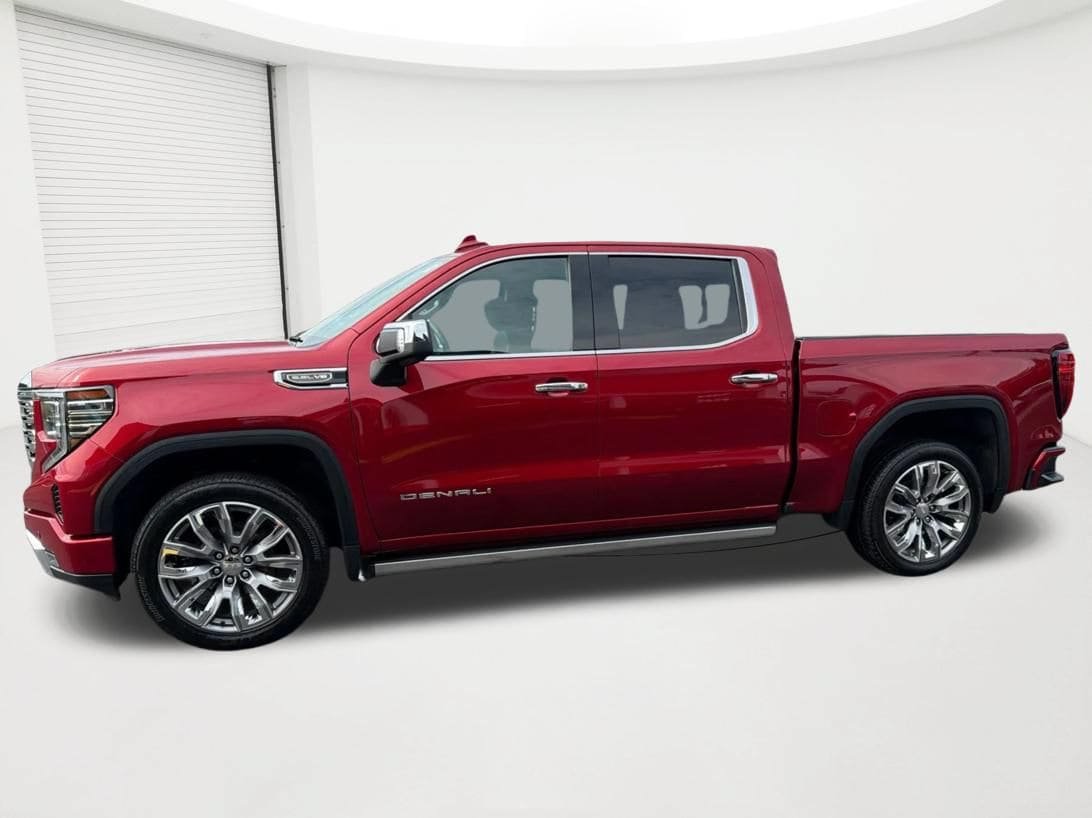Used 2024 GMC Sierra 1500 Denali w/ Denali Reserve Package AWD/4WD image 8
