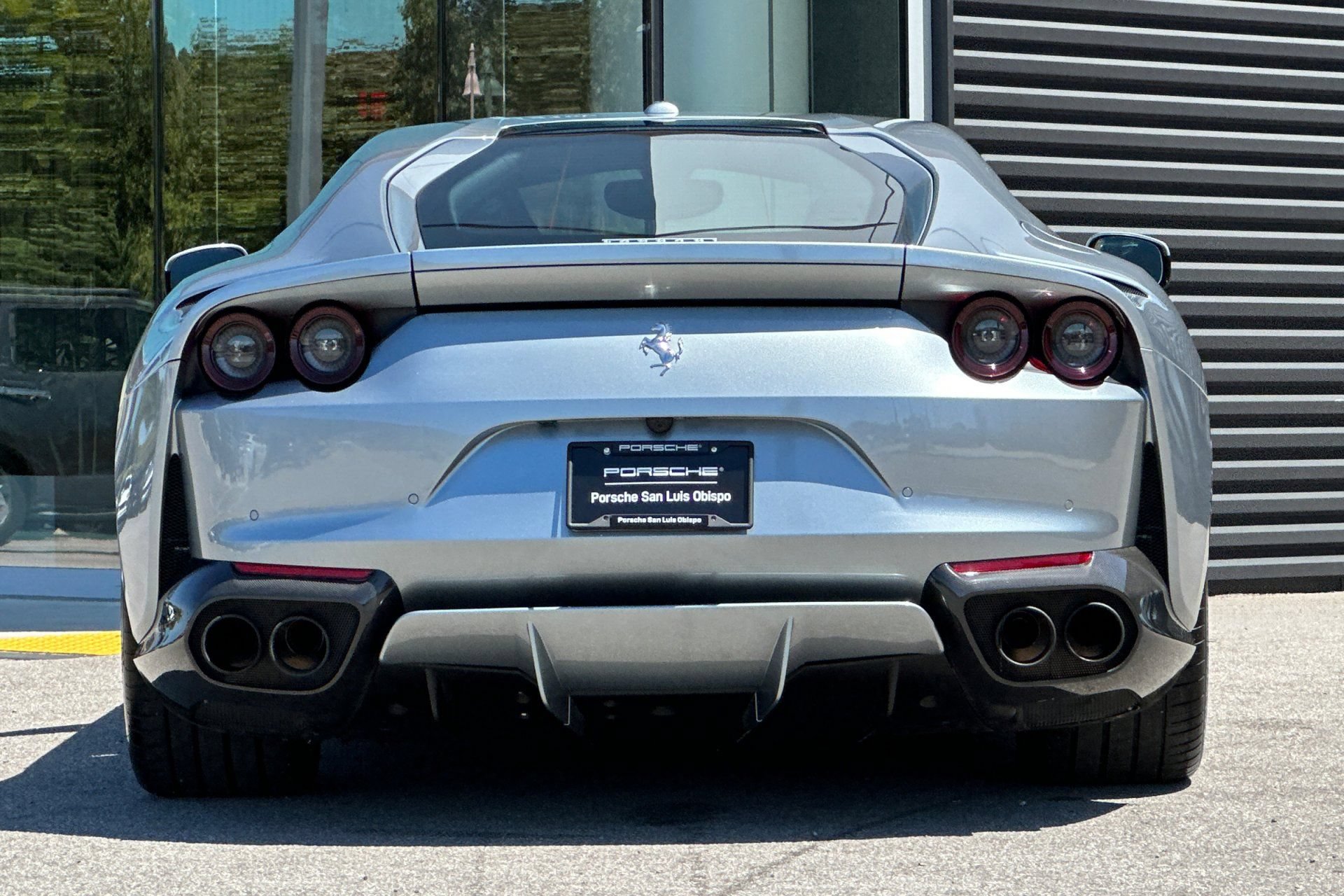 Used 2018 Ferrari 812 Superfast RWD image 7