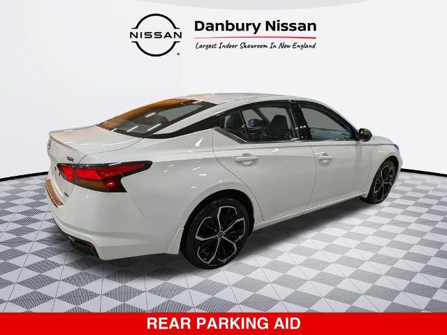 Certified 2023 Nissan Altima 2.5 SR w/ SR Premium Package AWD/4WD image 4