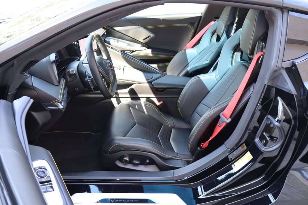 Used 2020 Chevrolet Corvette Stingray Premium Cpe w/ 3LT Preferred Equipment Group RWD image 21