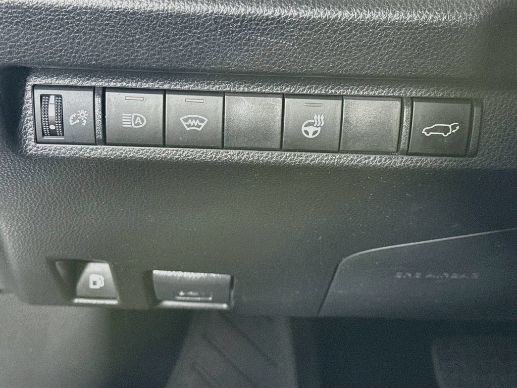Certified 2023 Toyota RAV4 XLE Premium AWD/4WD image 19