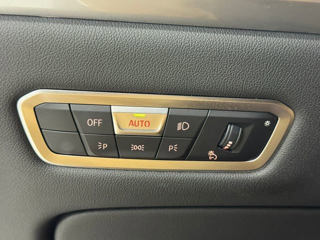 Used 2023 BMW X7 xDrive40i w/ Executive Package image 35